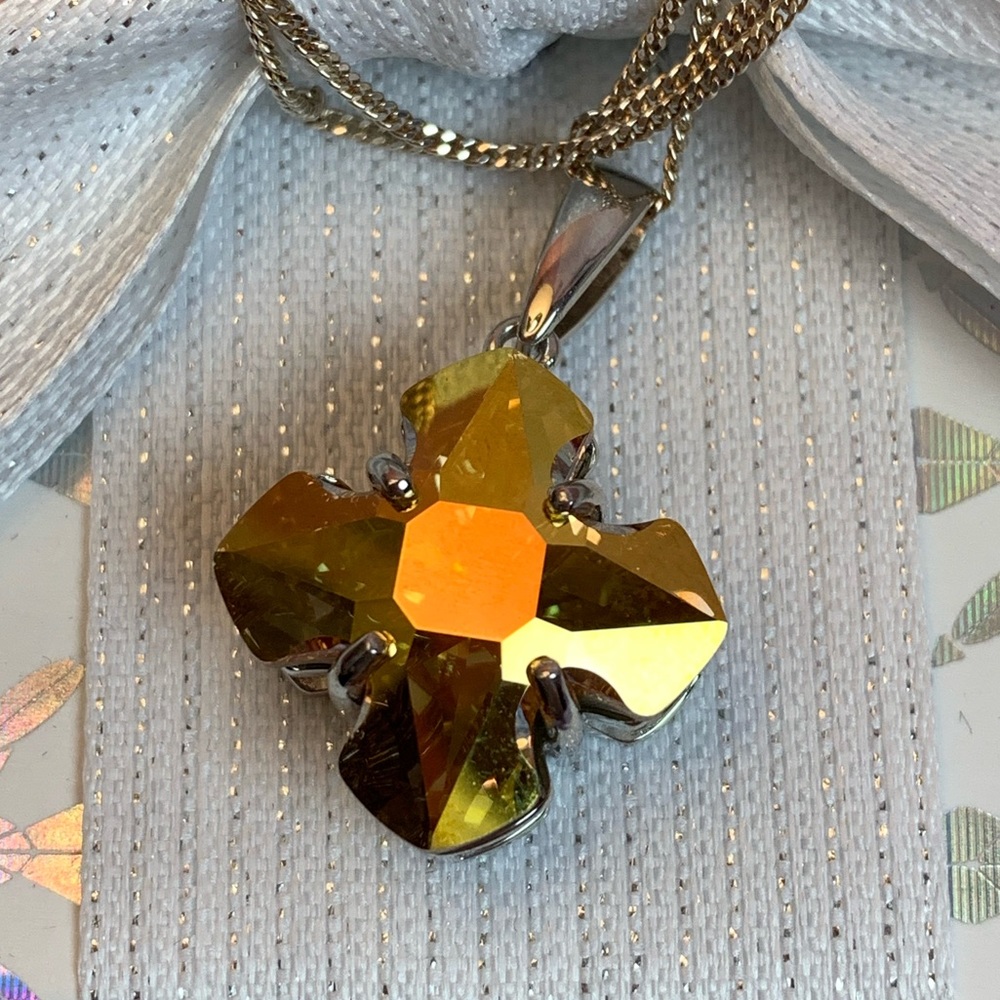 ☀️Swarovski Sunshine Pendant Necklace☀️